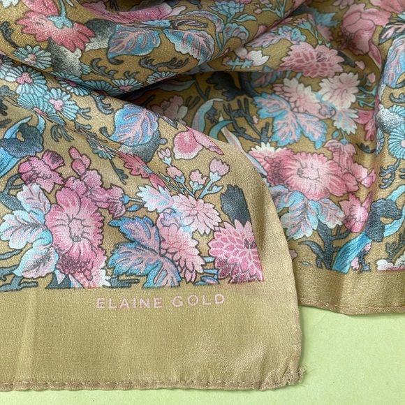 Vintage Elaine Gold silk scarf - Picture 2 of 9